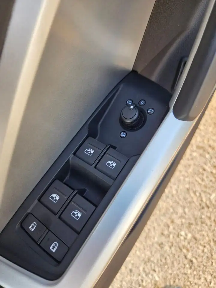 Audi Q3 - Image 12