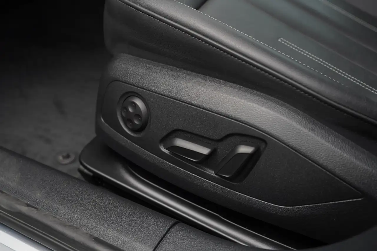 Audi A4 - Image 13