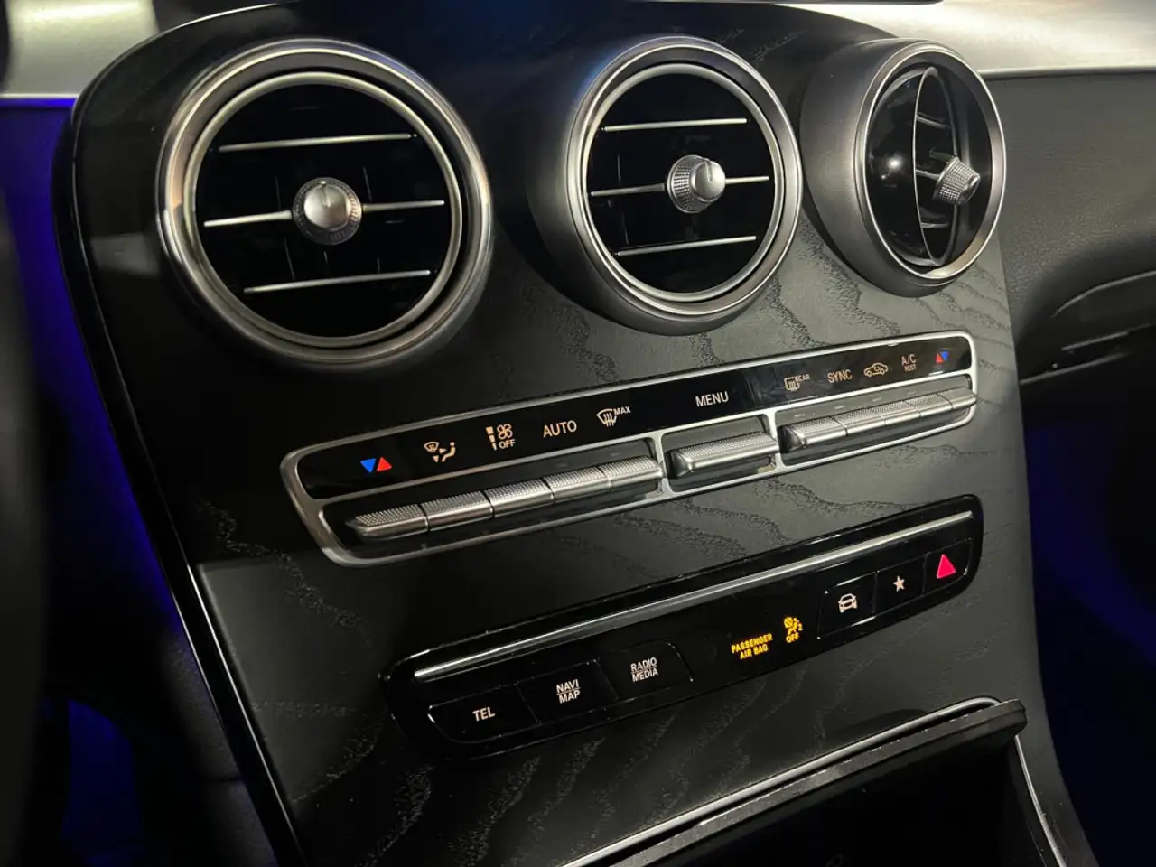 Mercedes-Benz GLC - Image 43