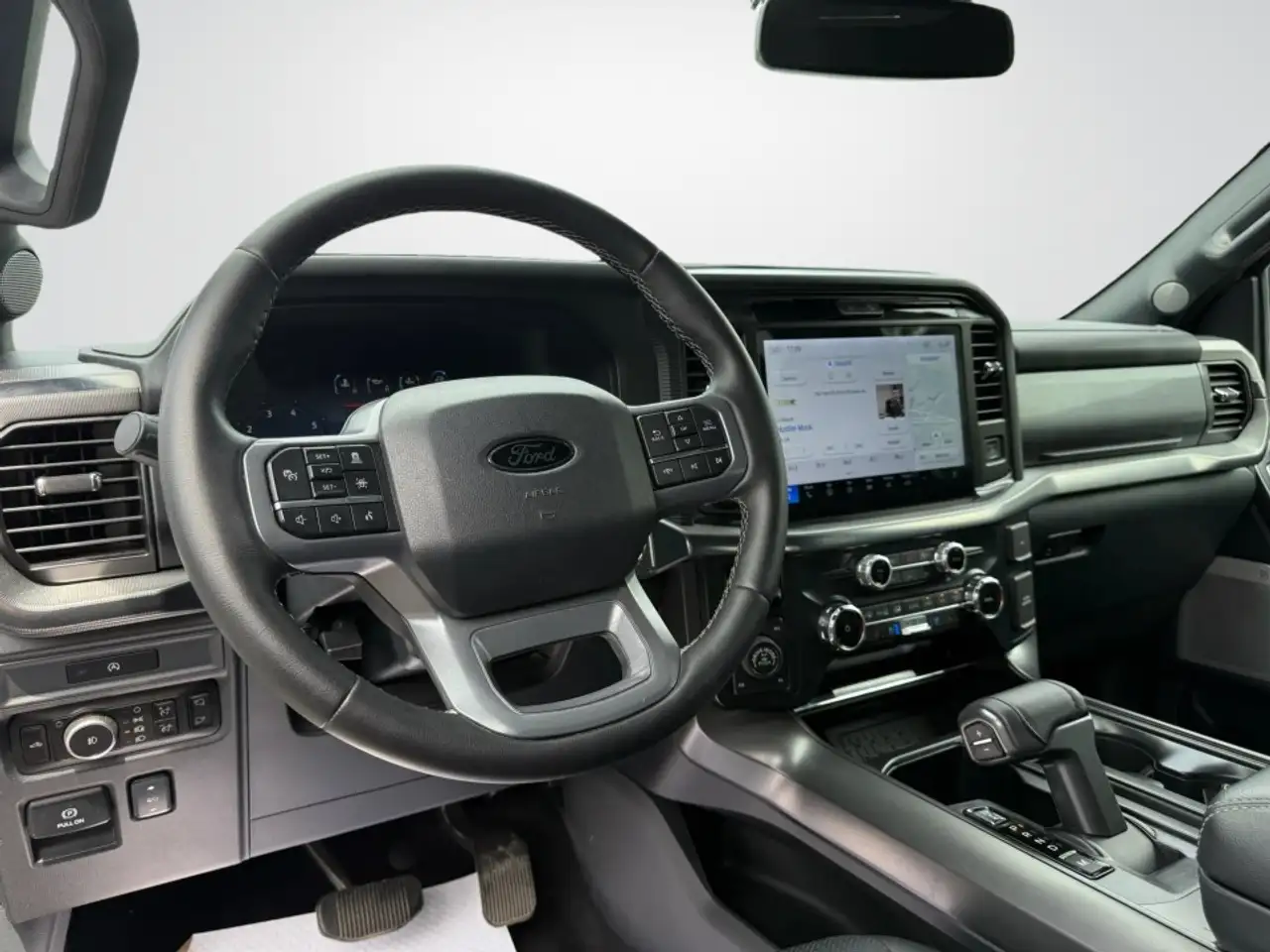 Ford F-150 - Image 11
