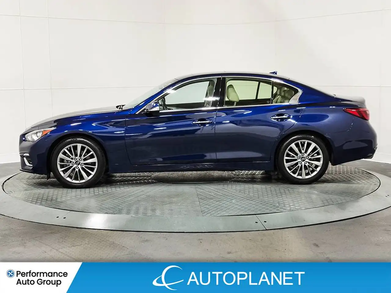 Infiniti Q50 - Image 4