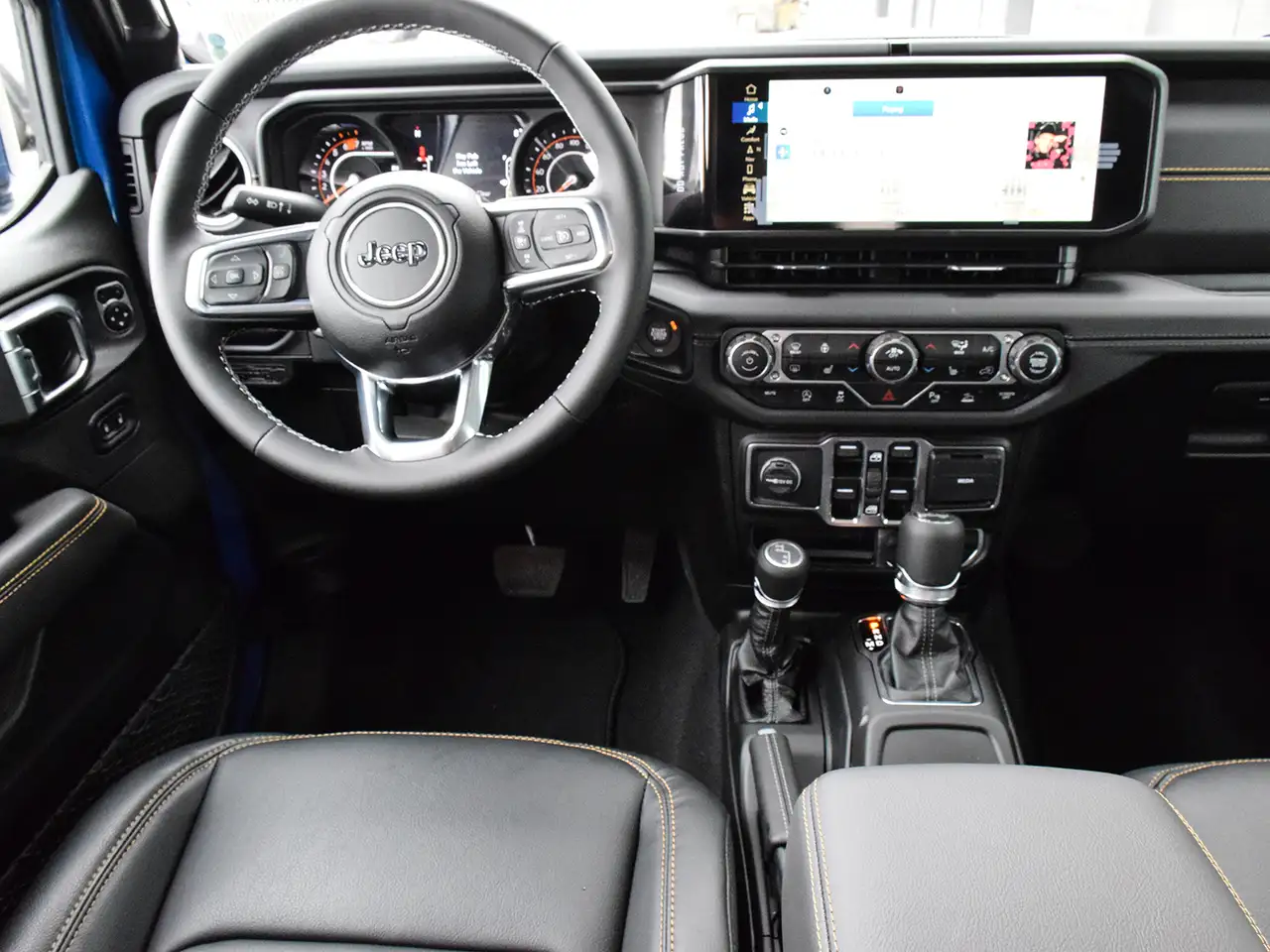 Jeep Wrangler - Image 19