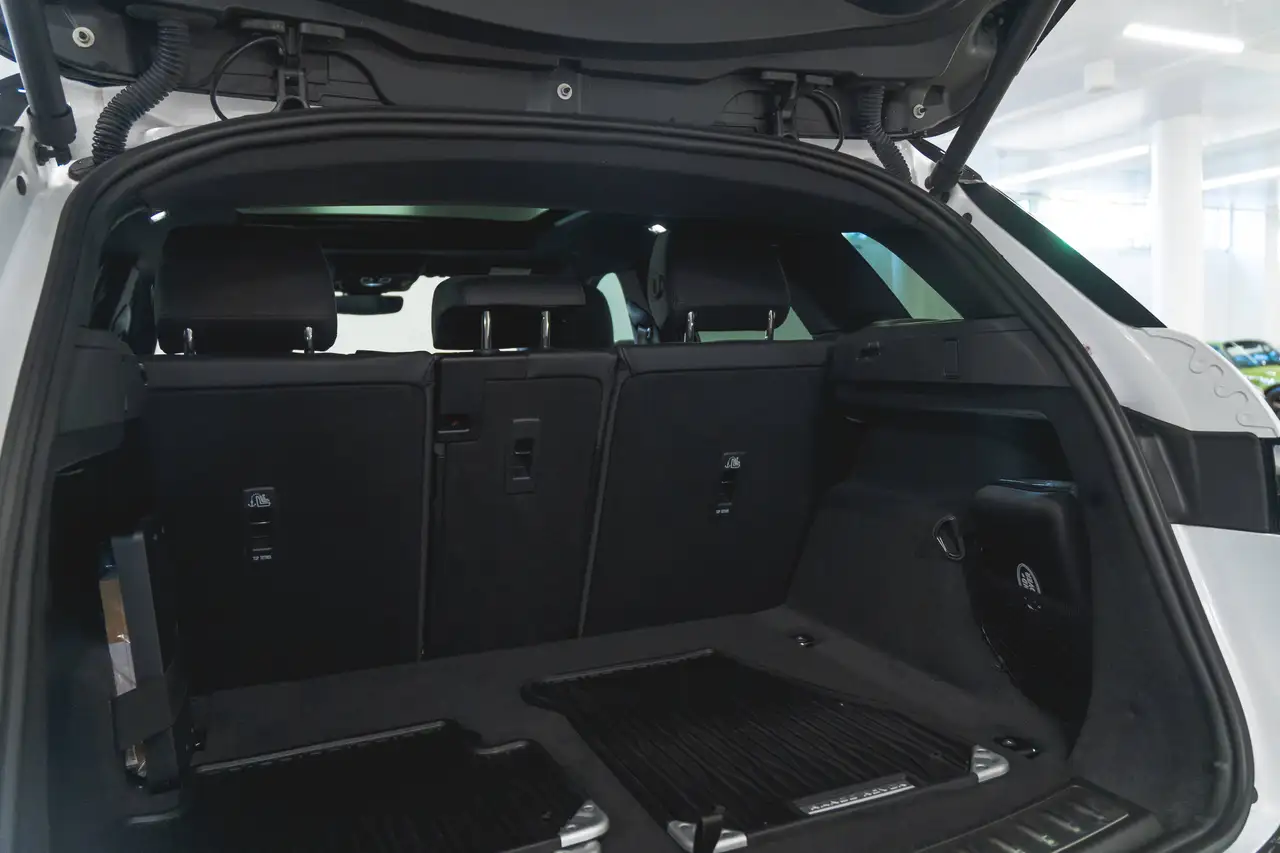 Land Rover Range Rover Evoque - Image 21