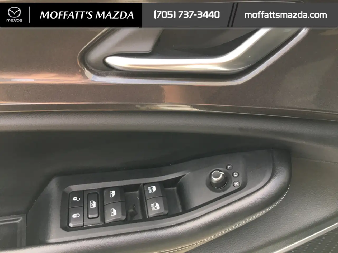 Jeep Grand Cherokee - Image 34