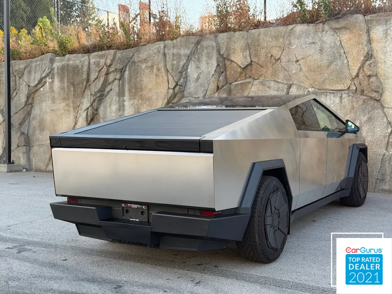 Tesla Cybertruck - Image 11