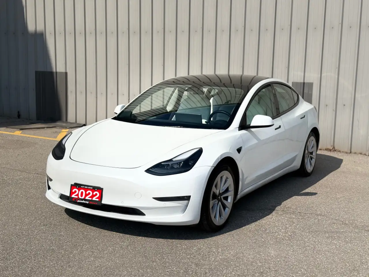 Tesla Model 3 - Image 3