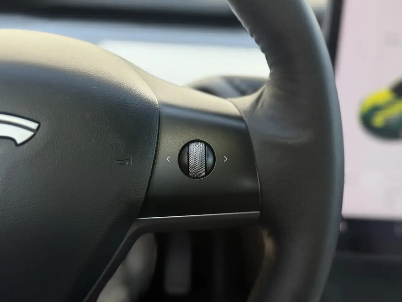 Tesla Model 3 - Image 18