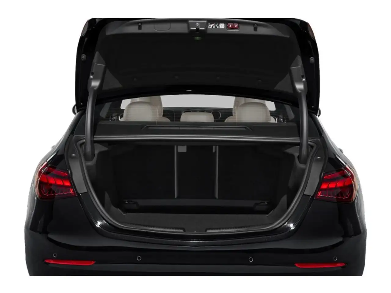 Mercedes-Benz C-Class - Image 8