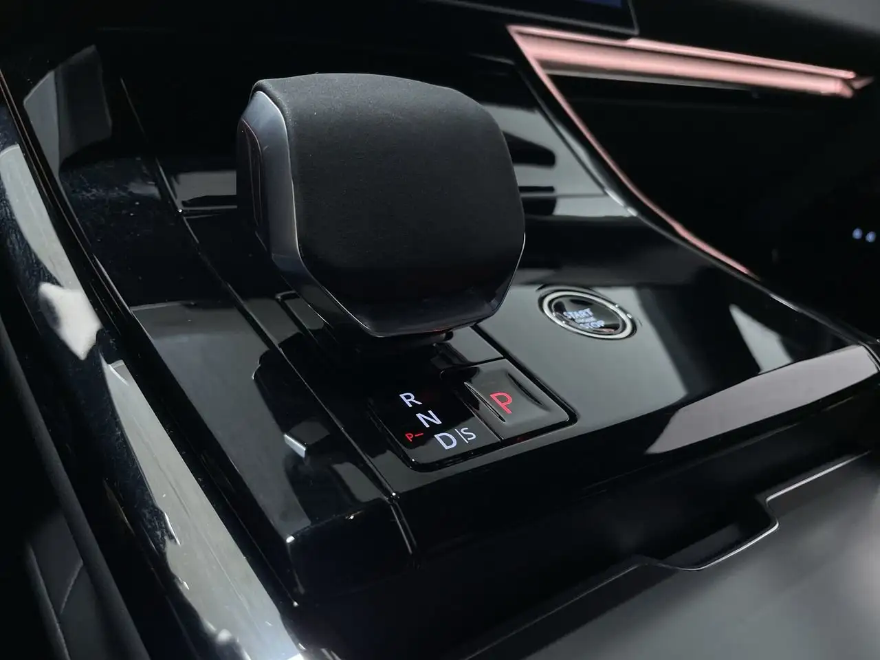 Land Rover Range Rover Sport - Image 28