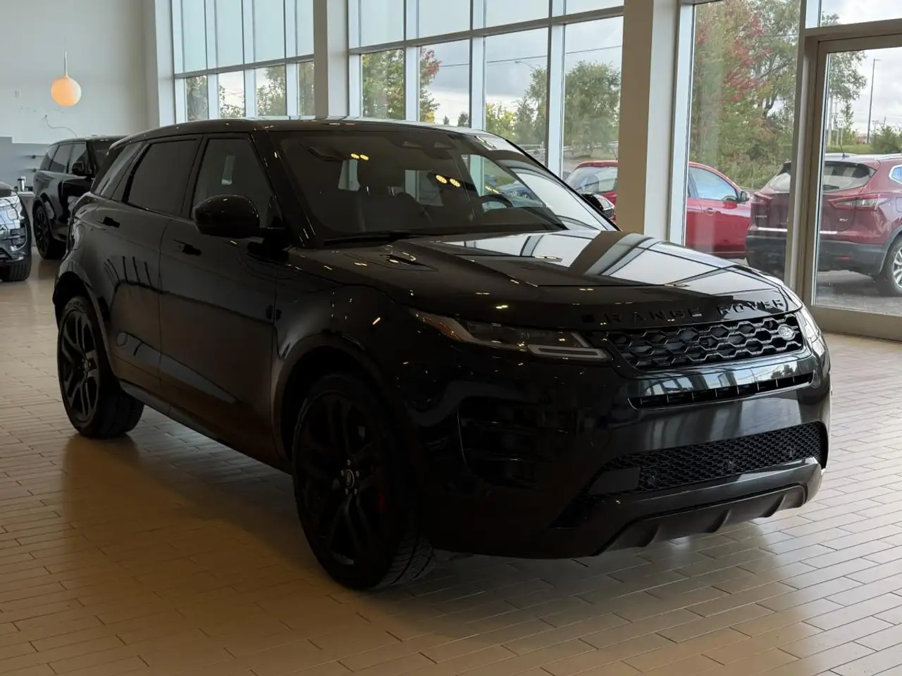 Land Rover Range Rover Evoque - Image 3