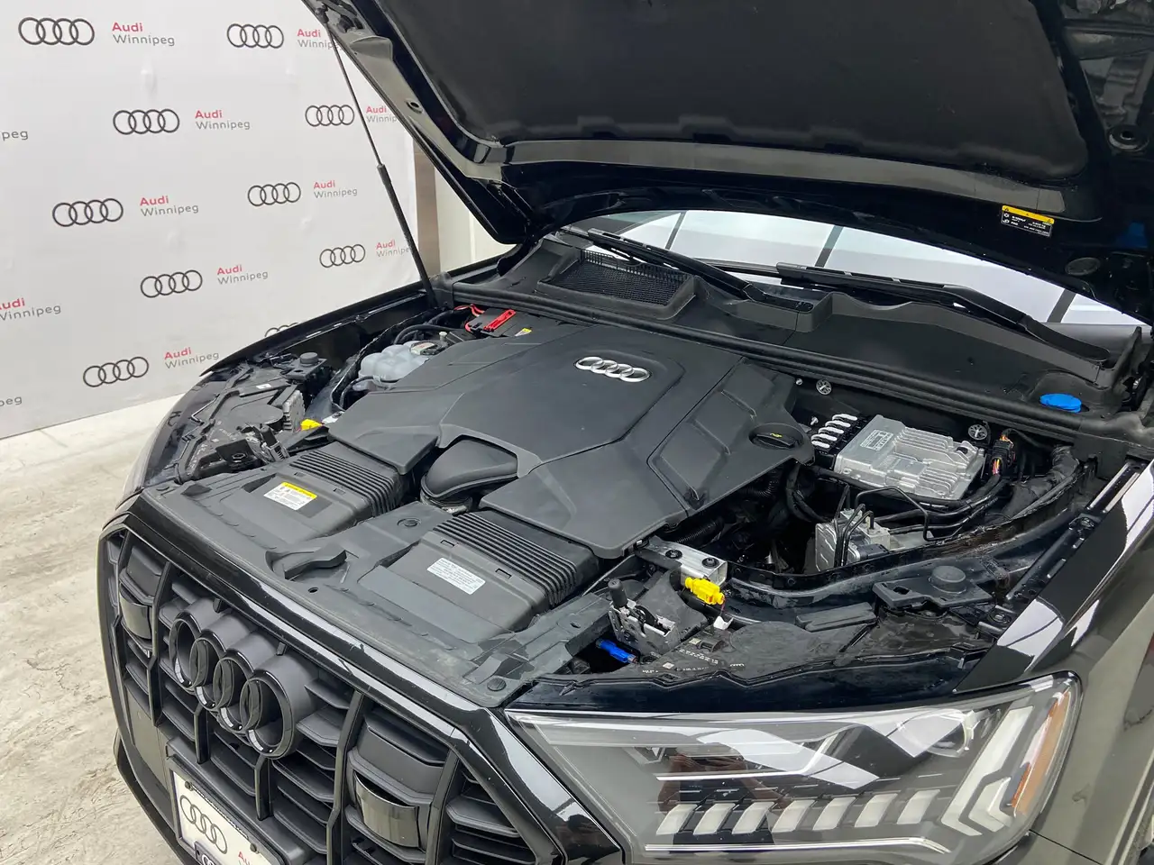 Audi Q7 - Image 16
