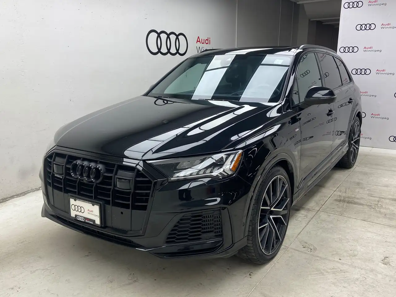 Audi Q7 - Image 3