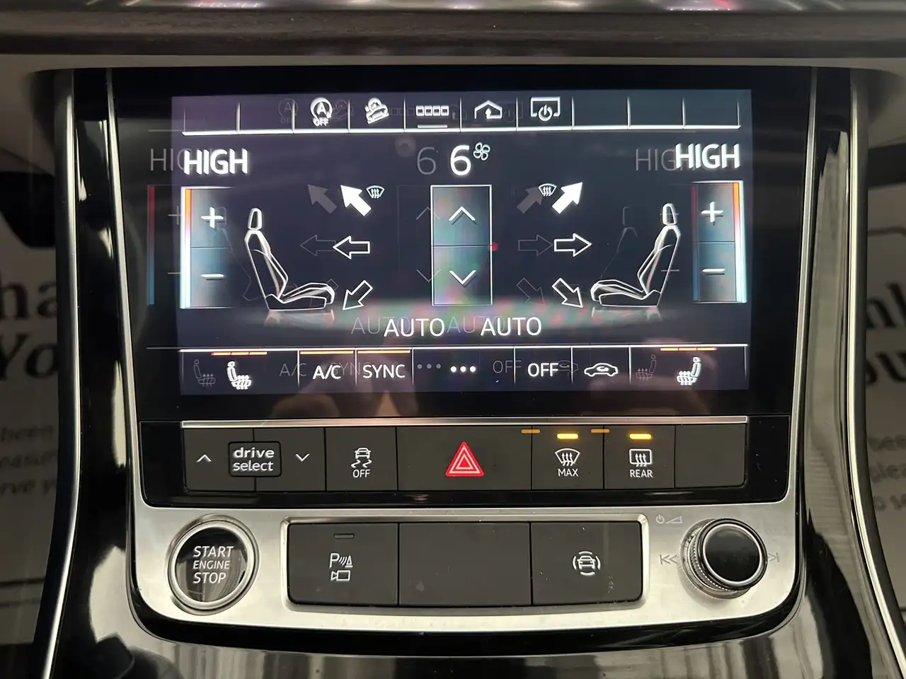 Audi Q7 - Image 27