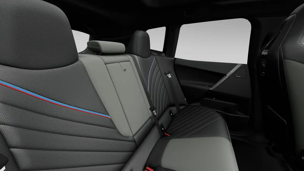 BMW iX - Image 12