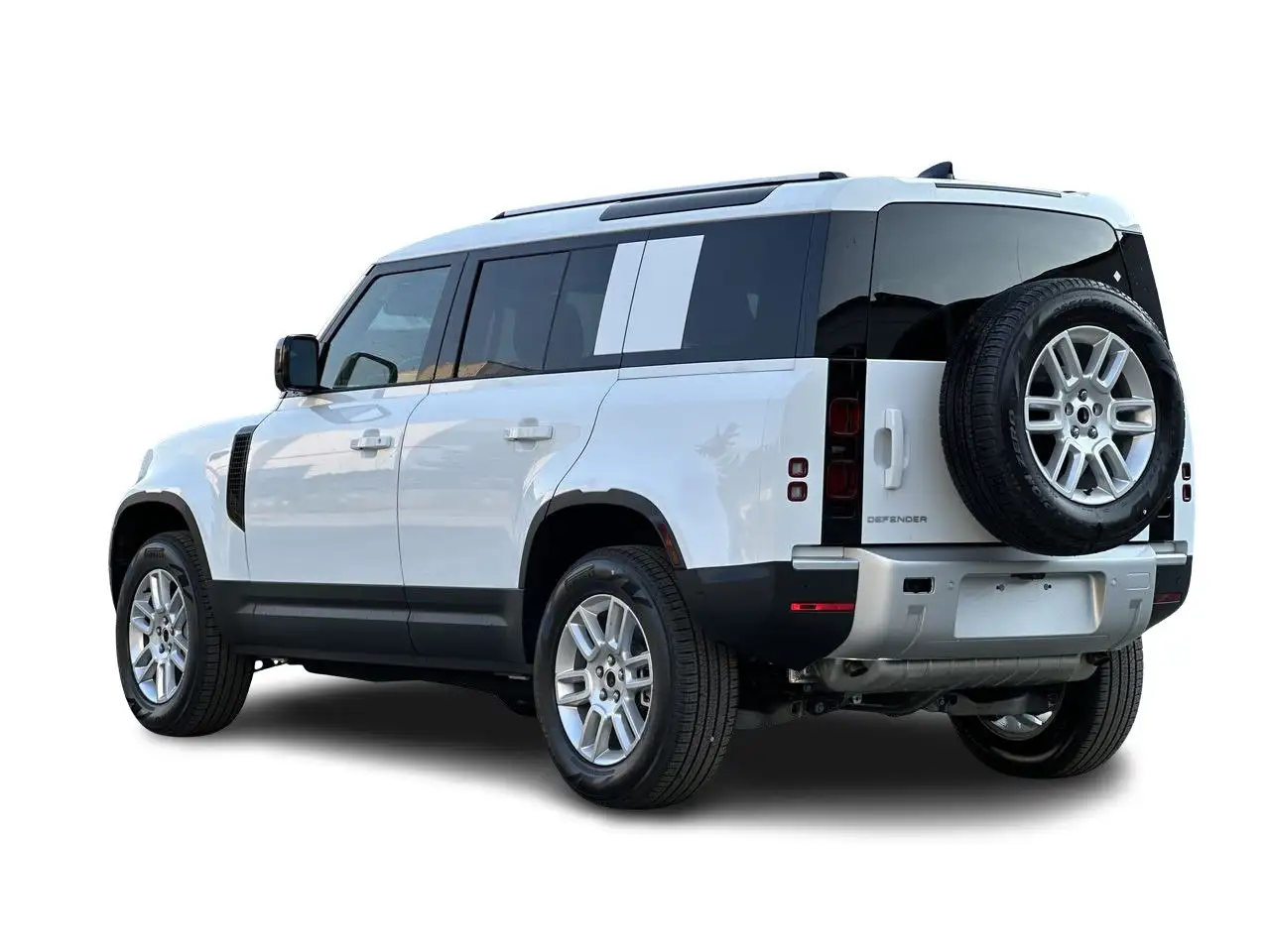 Land Rover Defender - Image 10