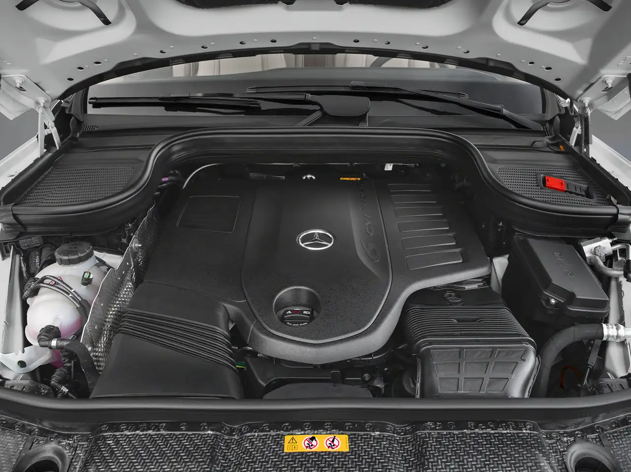 Mercedes-Benz GLS - Image 8