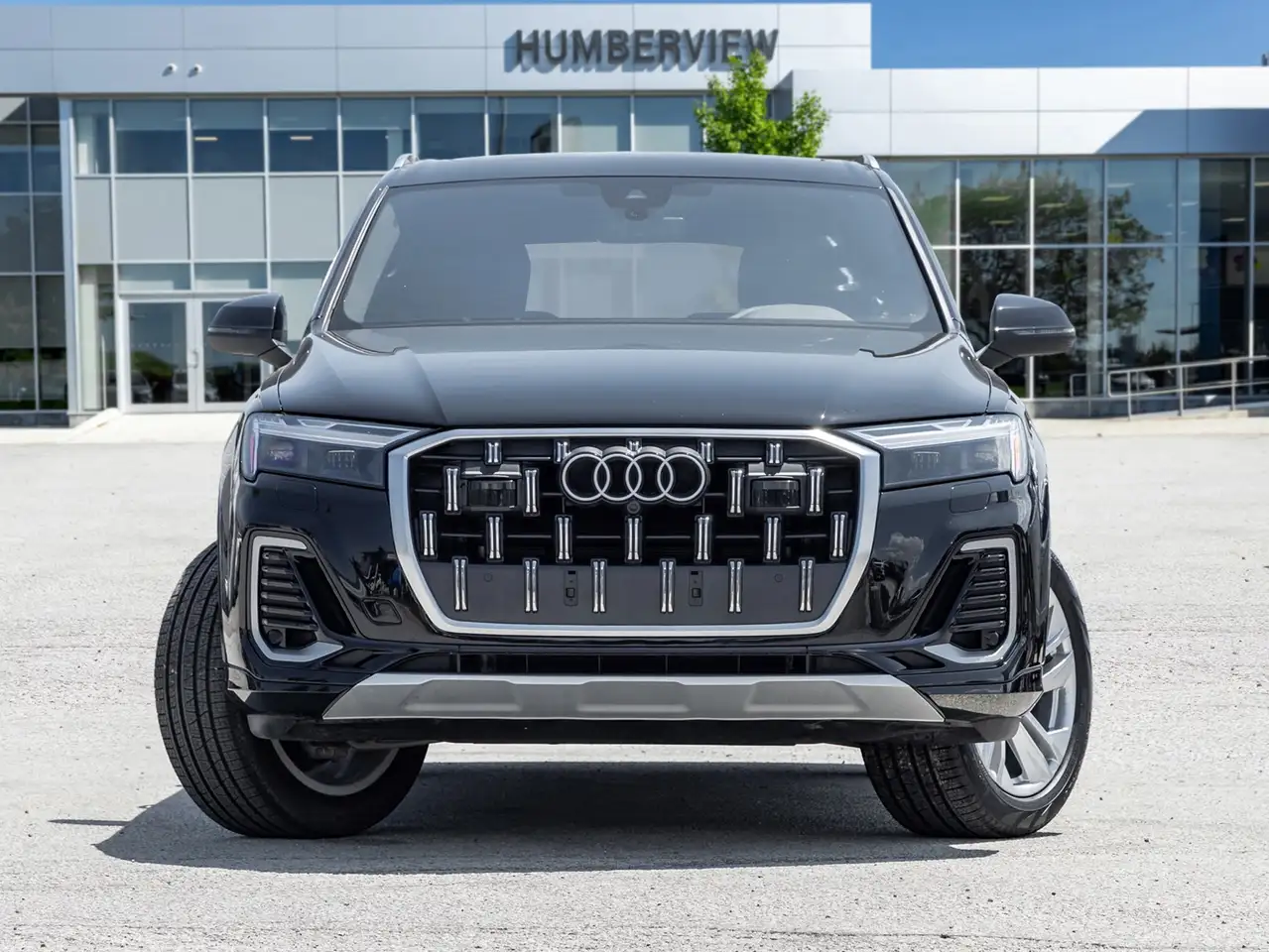 Audi Q7 - Image 2