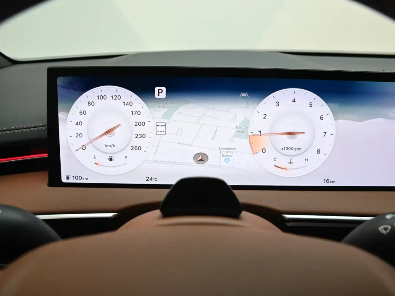 Genesis GV70 - Image 13
