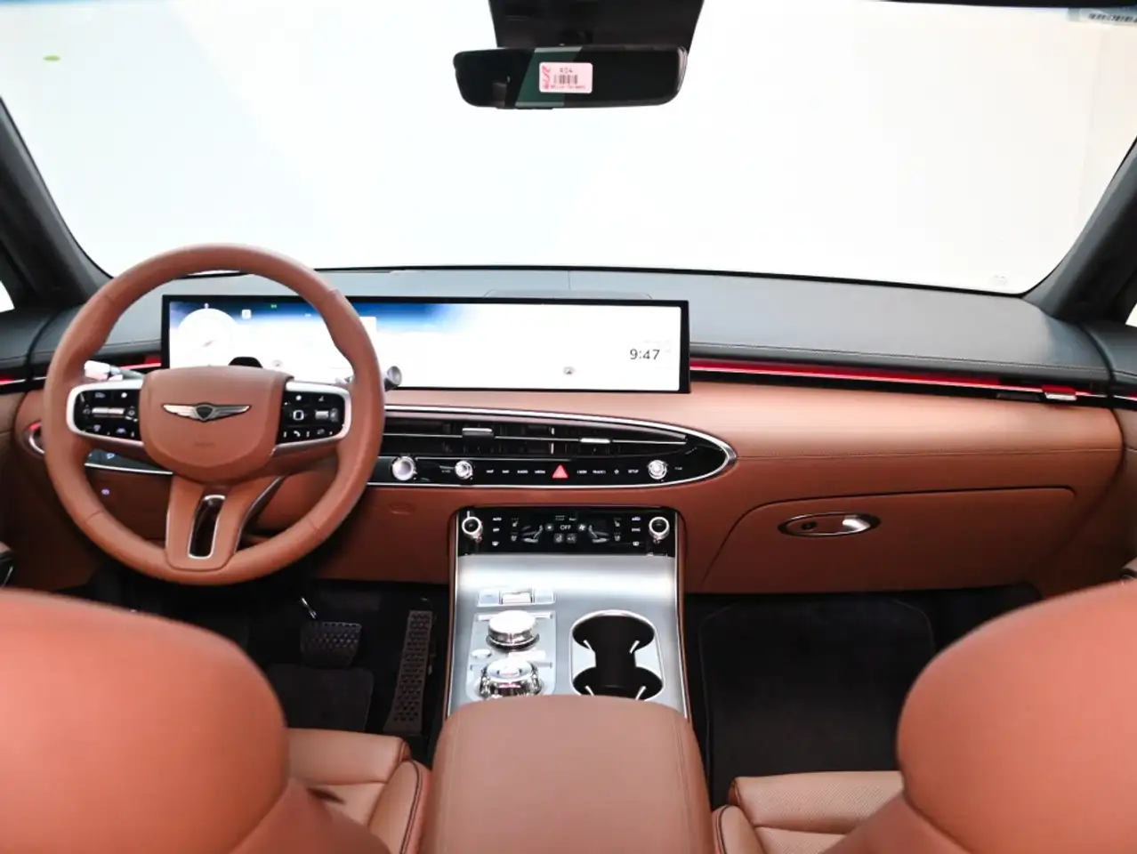 Genesis GV70 - Image 16