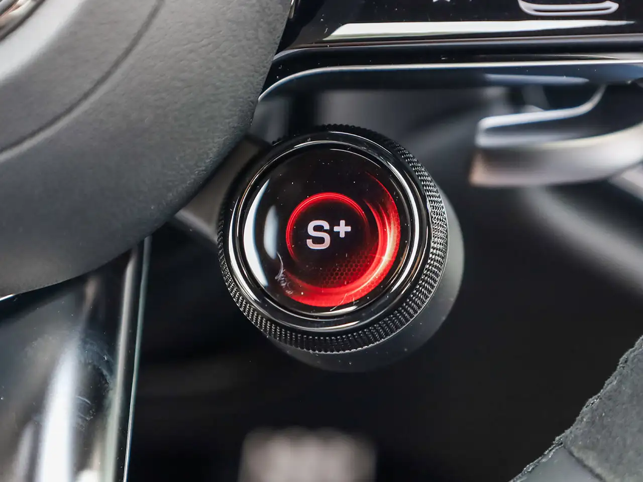 Mercedes-Benz E-Class - Image 23