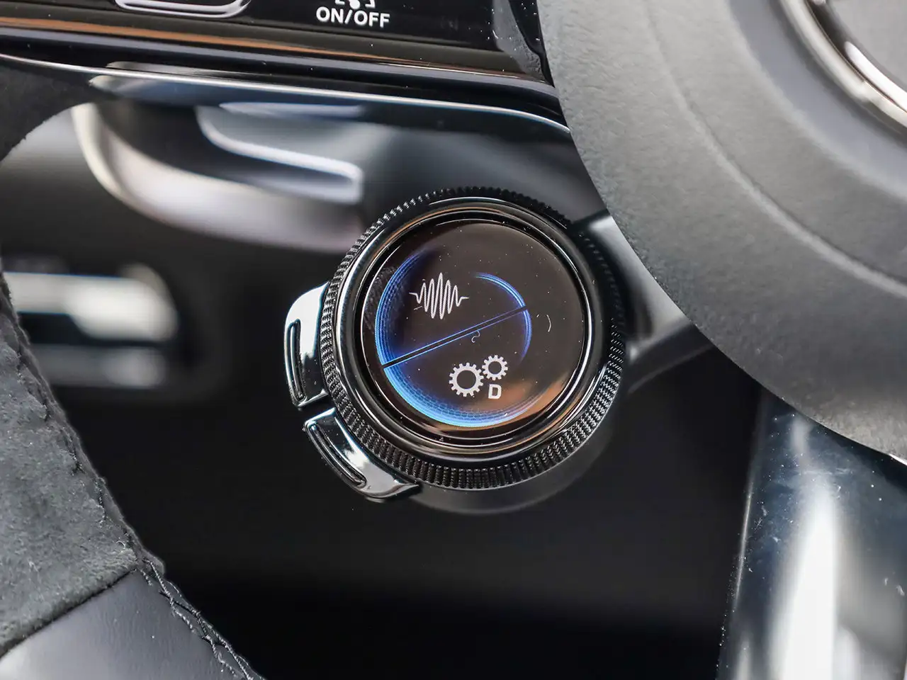 Mercedes-Benz E-Class - Image 22