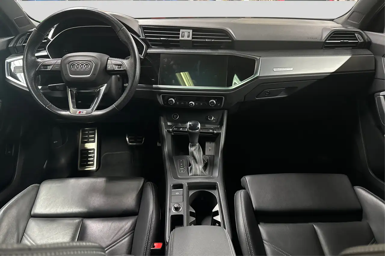 Audi Q3 - Image 24