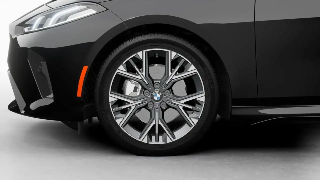 BMW 2 Series - Image 7
