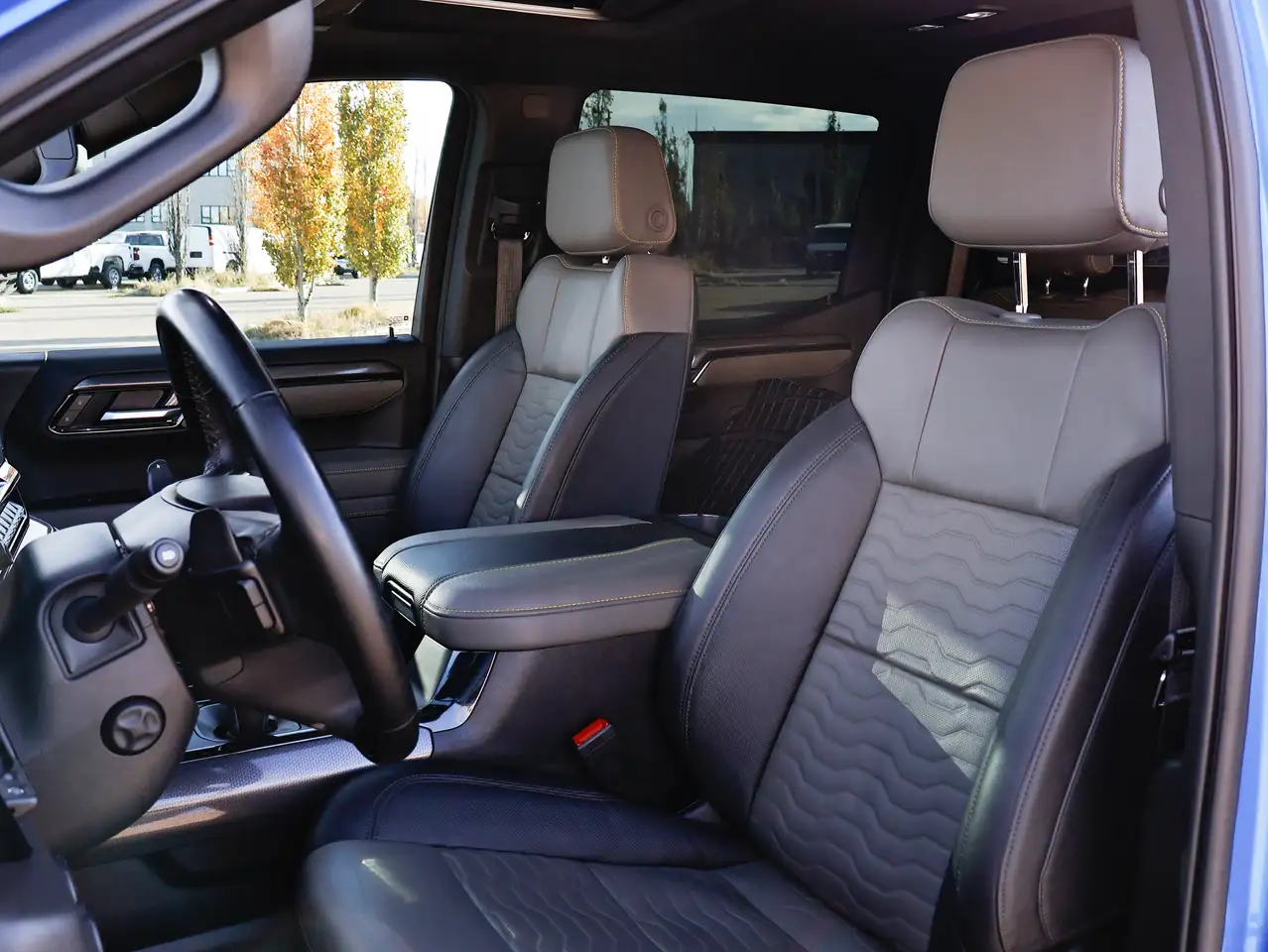 Chevrolet Silverado 1500 - Image 17
