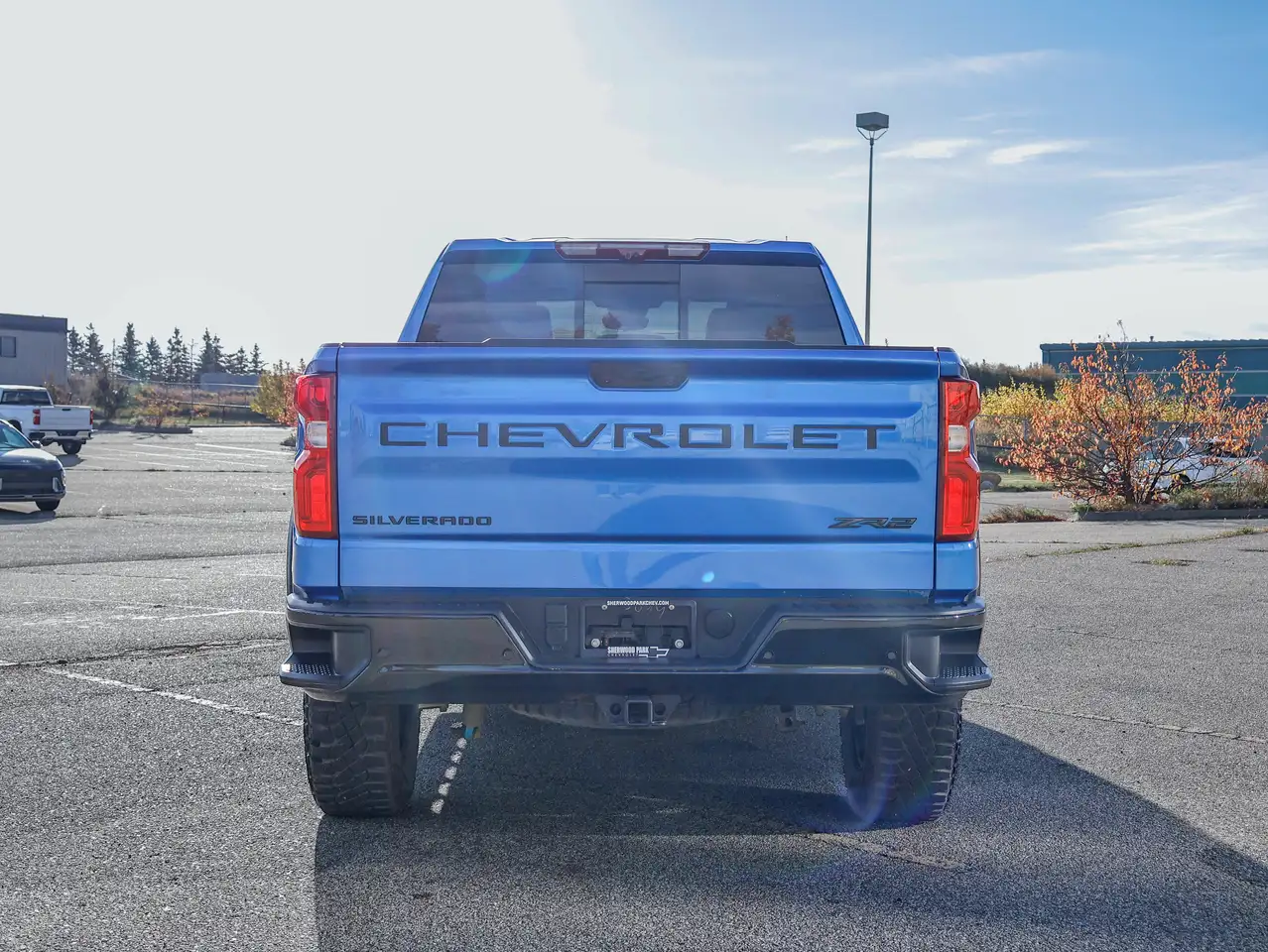 Chevrolet Silverado 1500 - Image 12