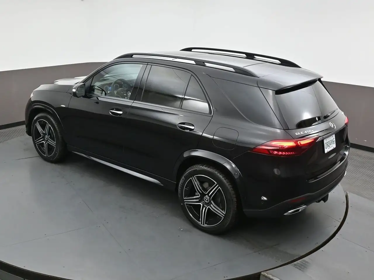 Mercedes-Benz GLE - Image 50