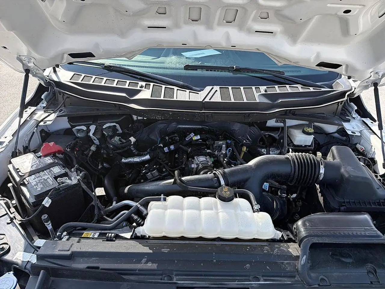 Ford F-150 - Image 21