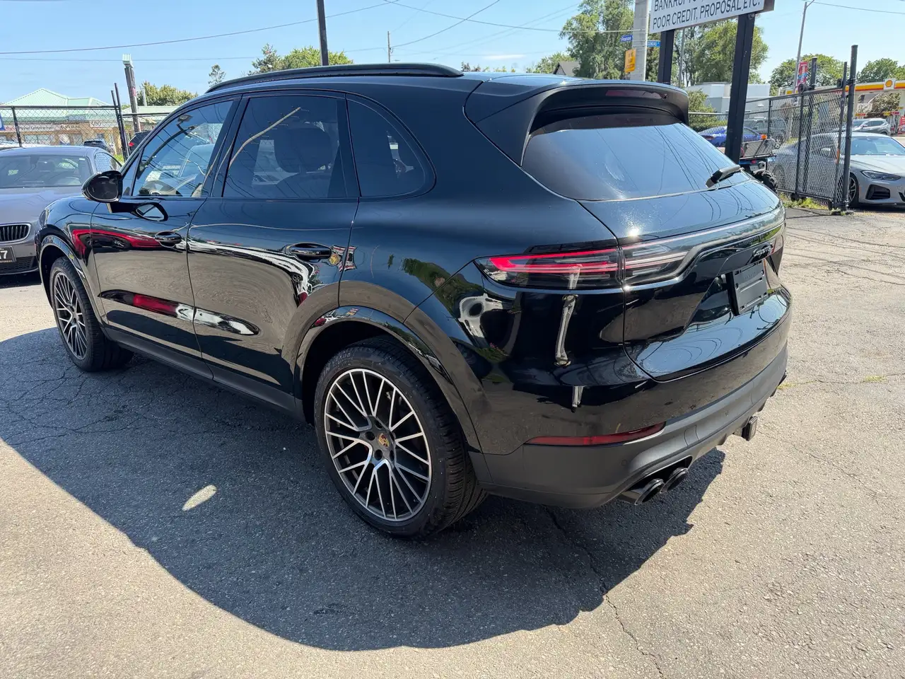 Porsche Cayenne - Image 7