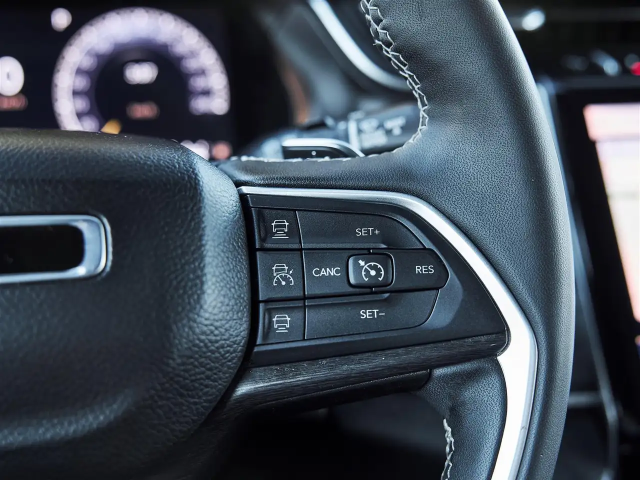 Jeep Grand Cherokee - Image 31