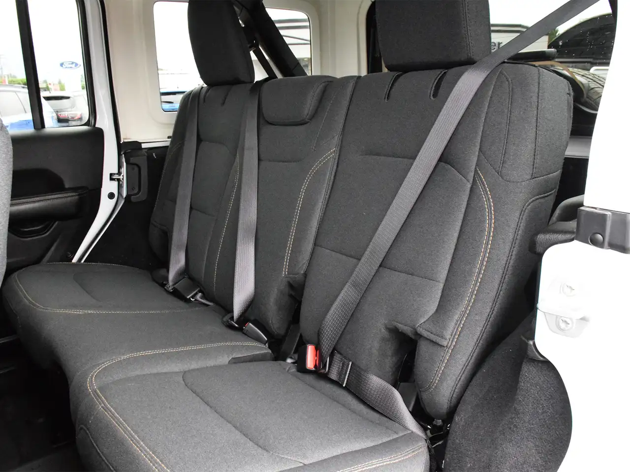 Jeep Wrangler - Image 20