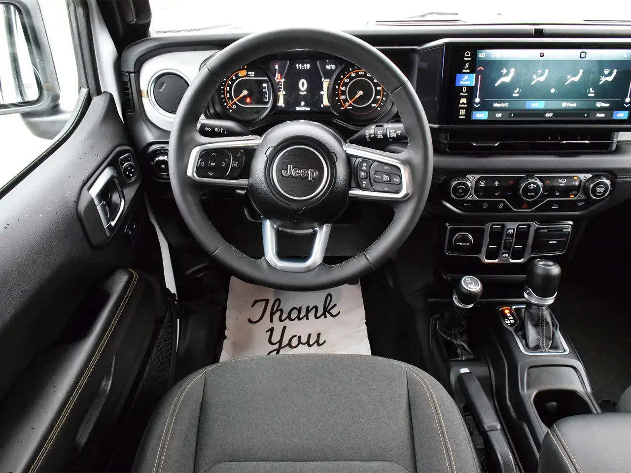 Jeep Wrangler - Image 19