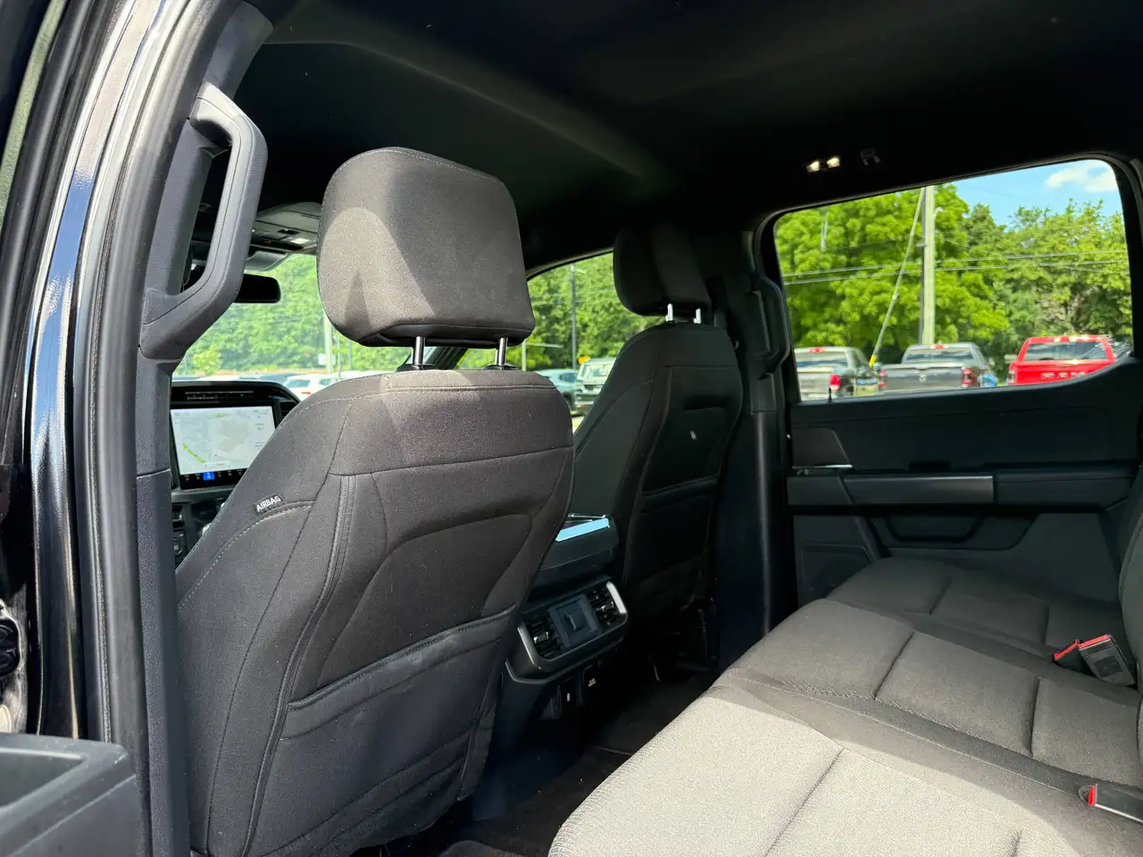 Ford F-150 - Image 25