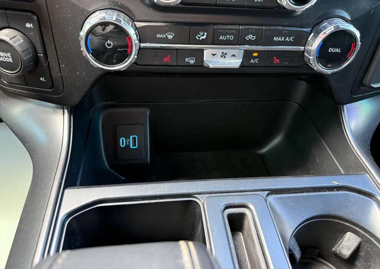Ford F-150 - Image 19