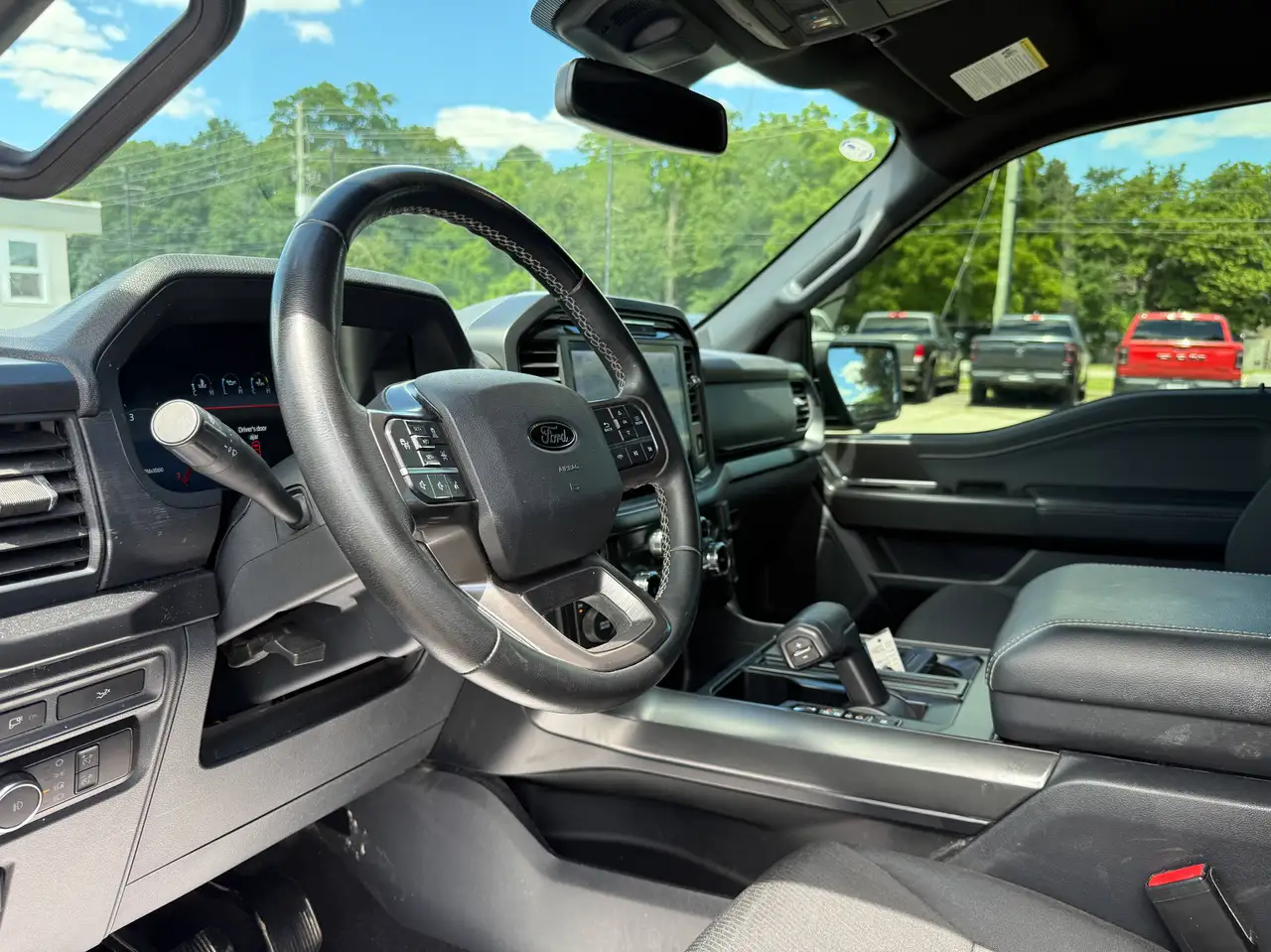 Ford F-150 - Image 23