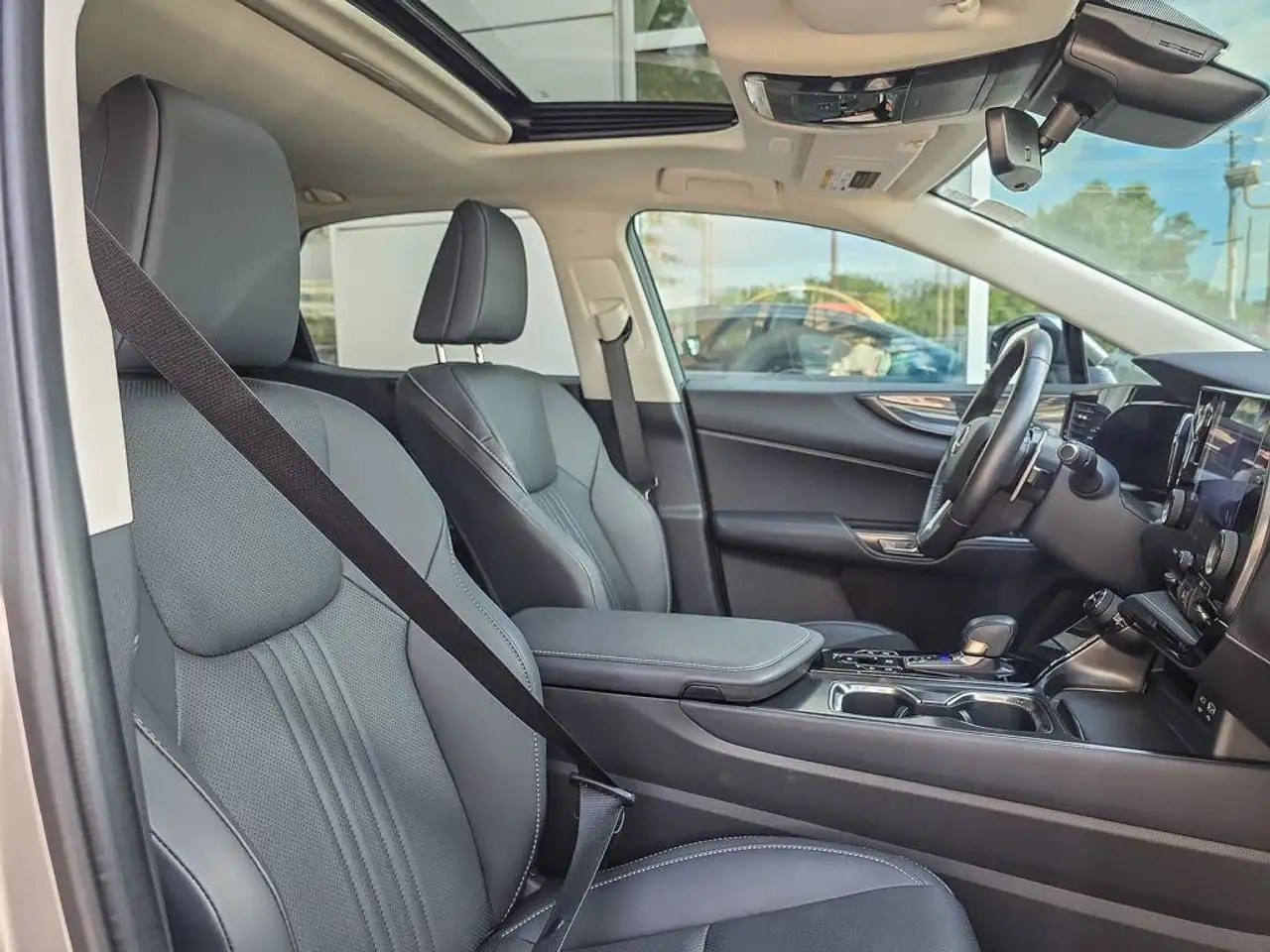 Lexus NX - Image 26