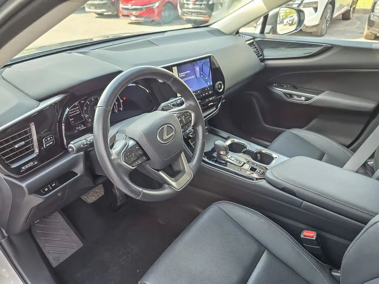 Lexus NX - Image 17