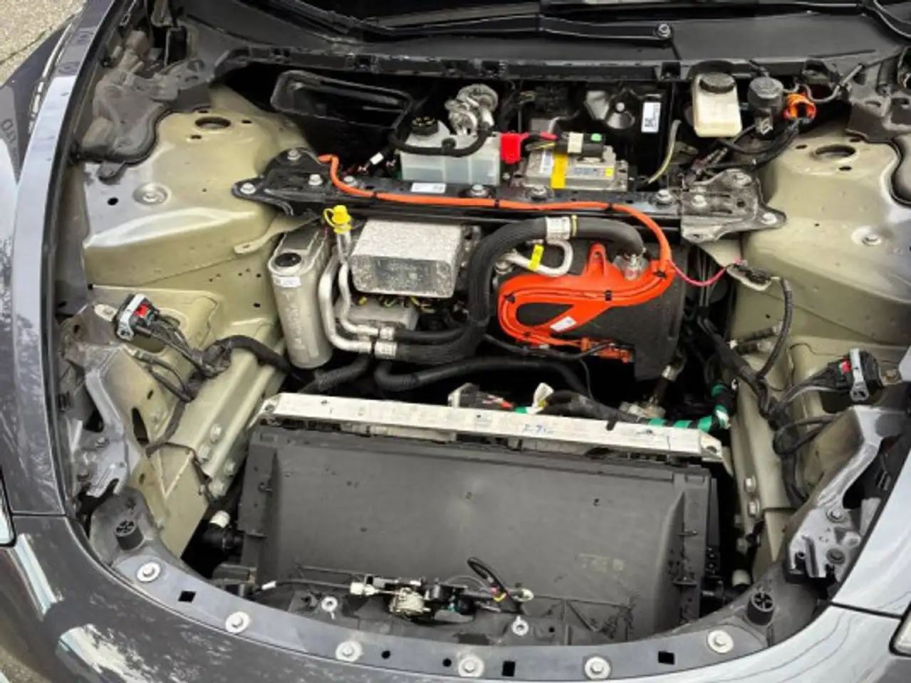 Tesla Model 3 - Image 21