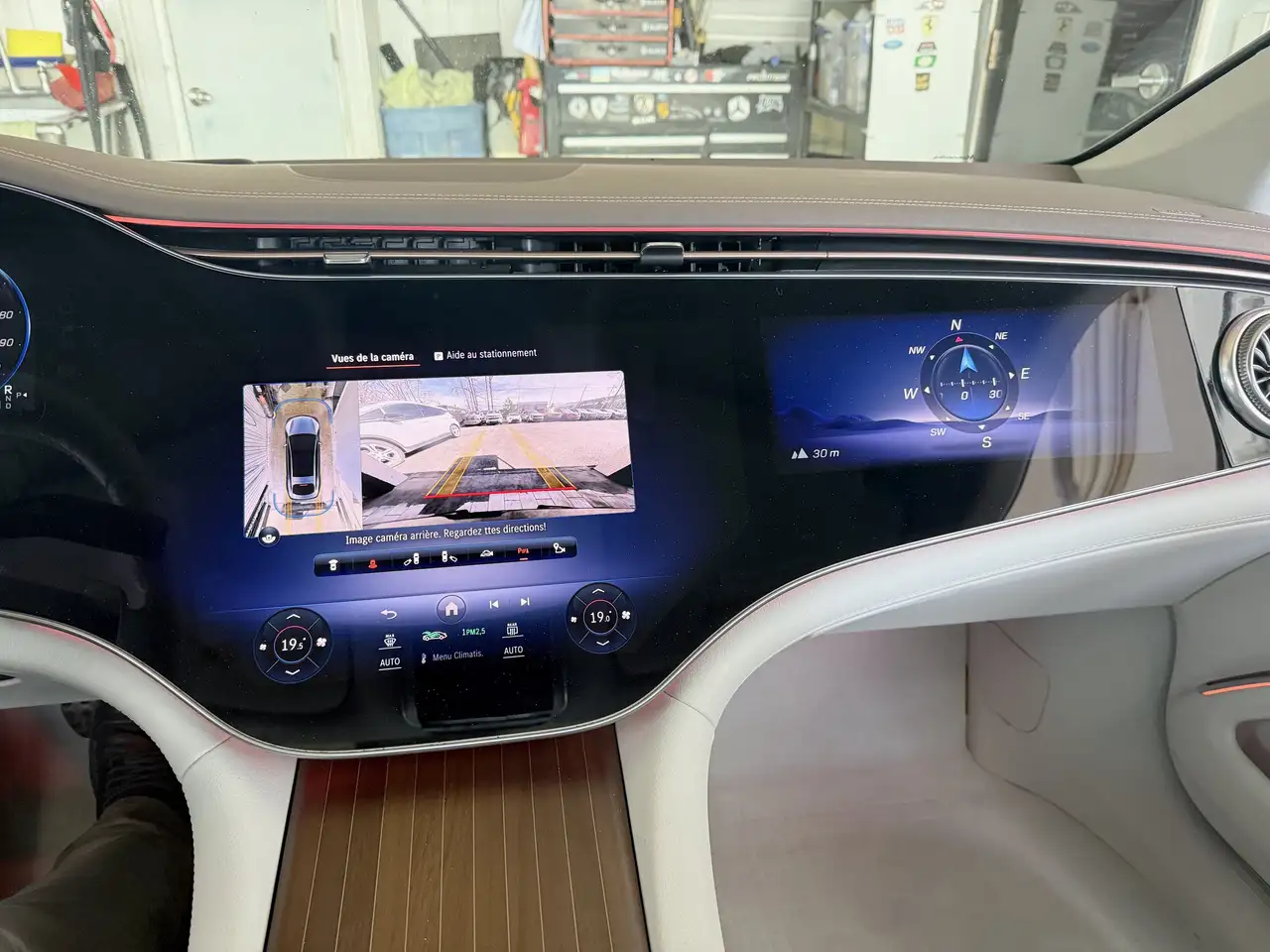 Mercedes-Benz EQS - Image 20