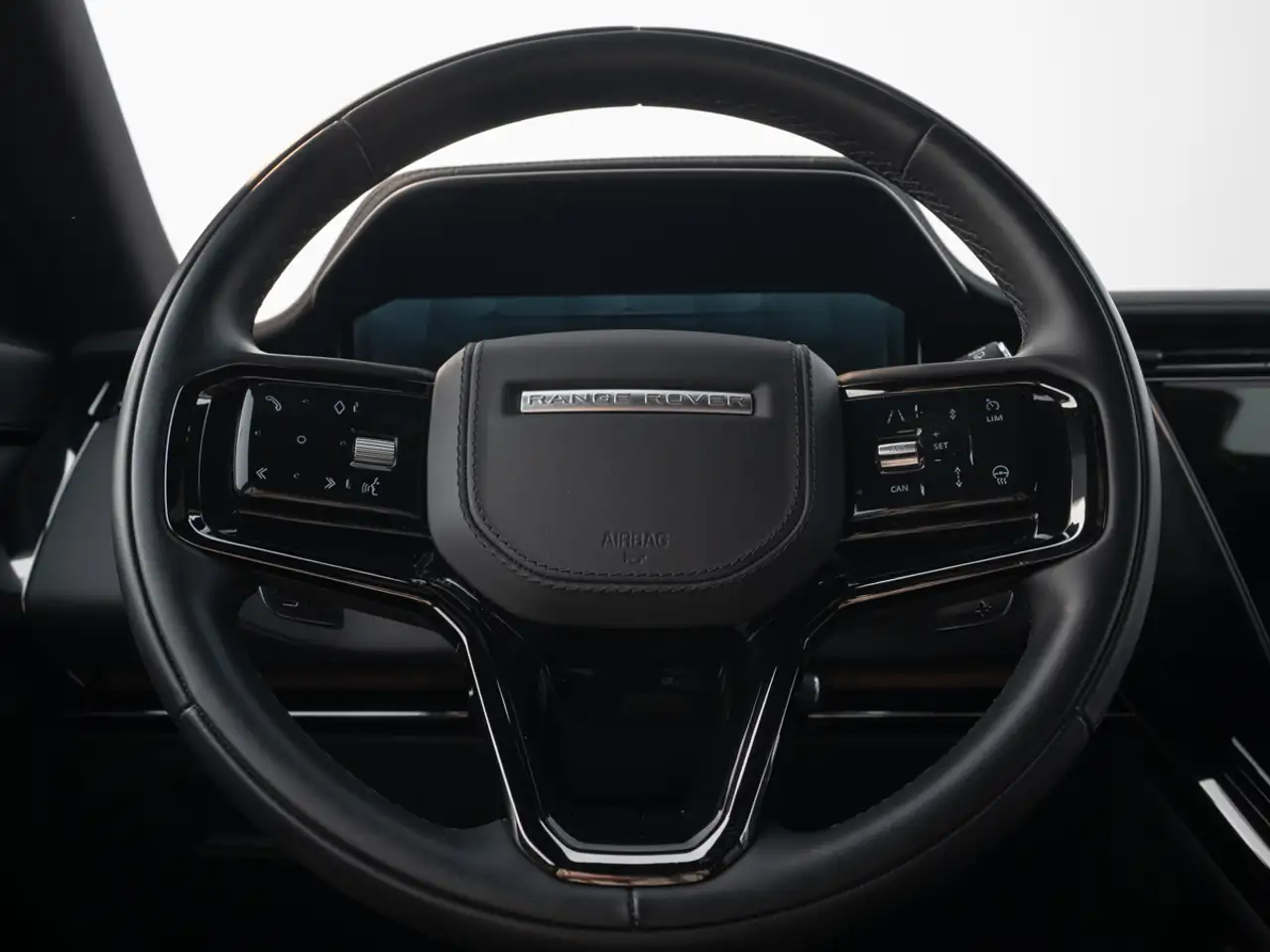 Land Rover Range Rover Sport - Image 12