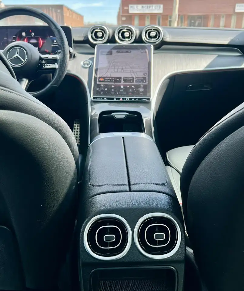 Mercedes-Benz C-Class - Image 14