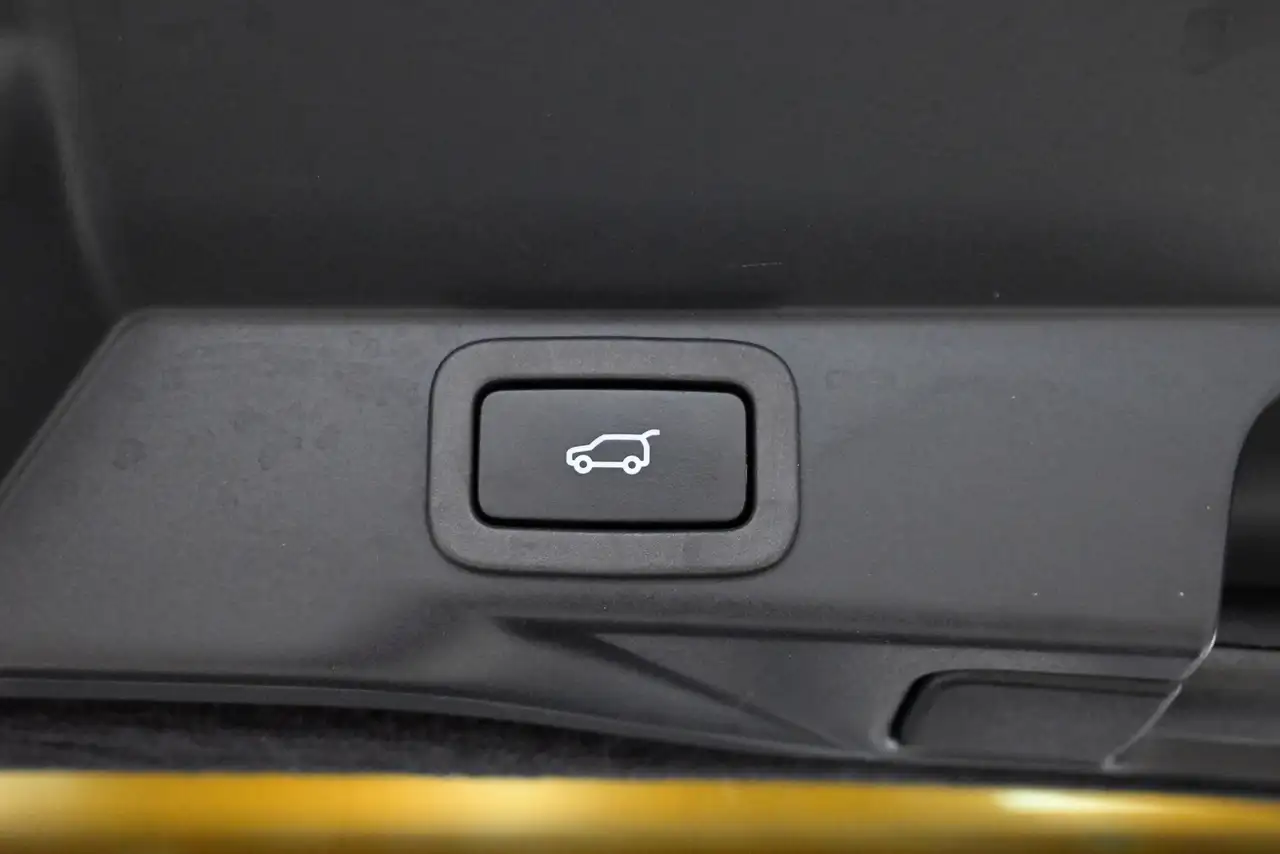 Land Rover Range Rover Sport - Image 25