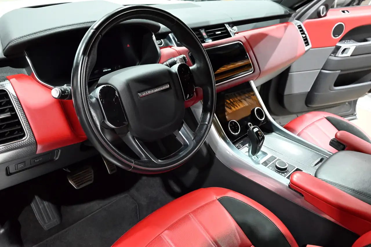 Land Rover Range Rover Sport - Image 11