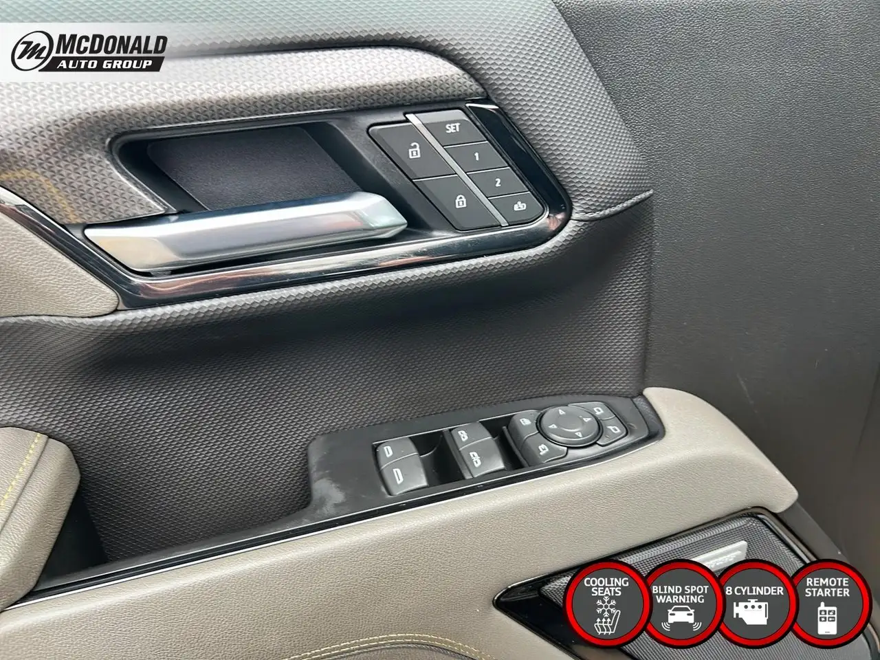 Chevrolet Silverado 1500 - Image 21