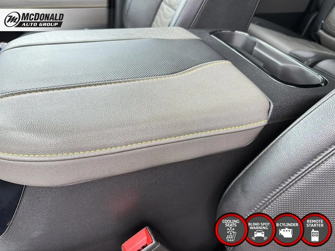 Chevrolet Silverado 1500 - Image 20