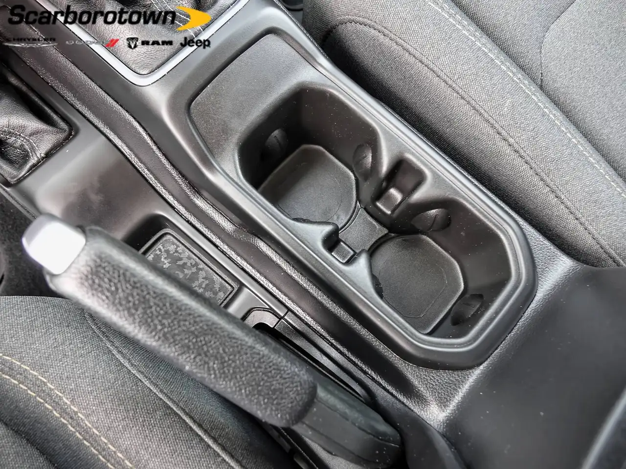 Jeep Wrangler - Image 19