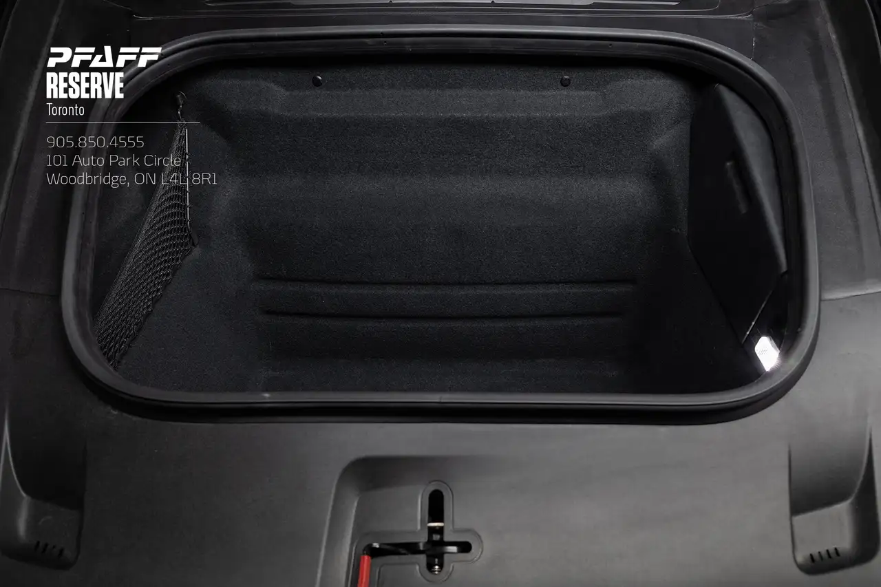 Porsche 911 - Image 25